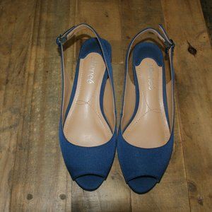 J. Renee Slingback Kitten Heal  - size 6.5 EUC